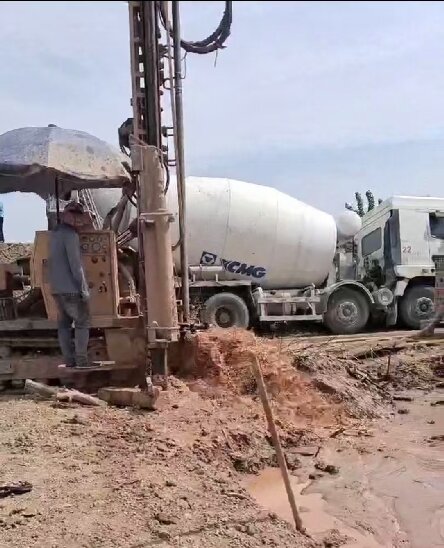 池州岩石井施工